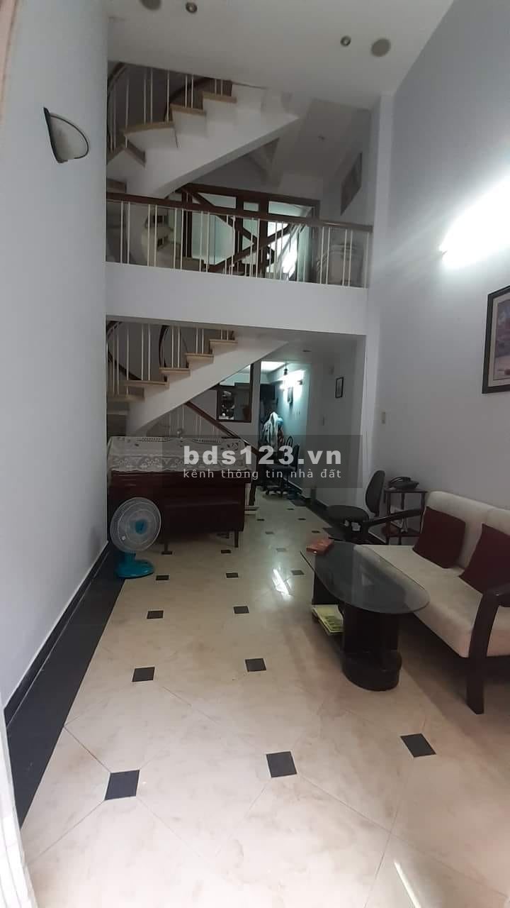 Phú Nhuận hẻm xe hơi đổ cửa nhà 4 tầng giá 6.5 tỷ dt 38m2 4PN 4WC, vị trí vàng, lh 0969476617