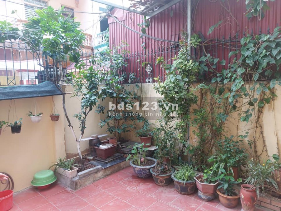 Nhỉnh 6 tỷ có 102m2 đất và nhà 4 tầng về ở luôn phố Nguyễn Văn Cừ, Quận Long Biên