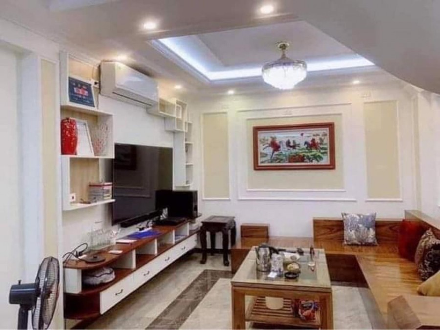 Bán nhà mặt ngõ đường Láng Đống Đa gần Cầu Giấy dt 50m2, 5 tầng giá 5.2 tỷ lh 0902224679