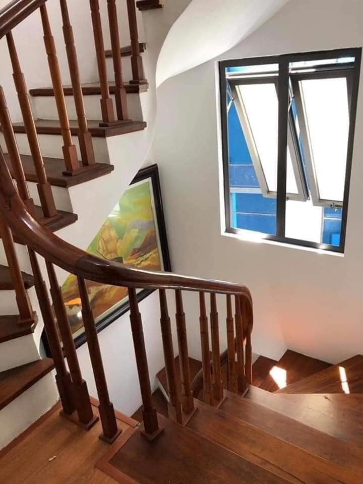 Bán nhà mặt ngõ đường Láng Đống Đa gần Cầu Giấy dt 50m2, 5 tầng giá 5.2 tỷ lh 0902224679