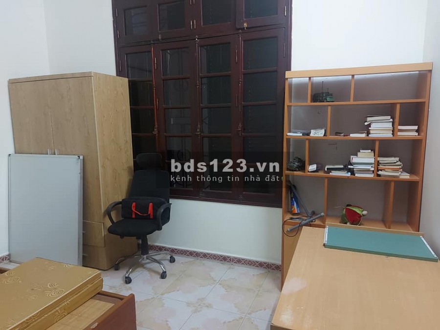 Nhỉnh 6 tỷ có 102m2 đất và nhà 4 tầng về ở luôn phố Nguyễn Văn Cừ, Quận Long Biên