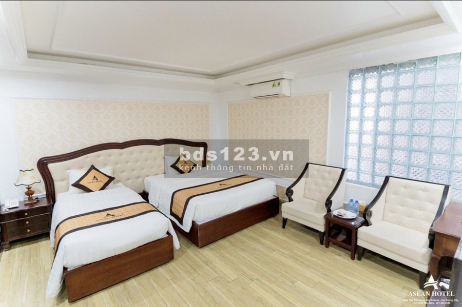 Bán 2 căn khách sạn Asean TP Hải Dương, dt 1000m2, vị trí cực đắc địa, 46 phòng, giá cực tốt