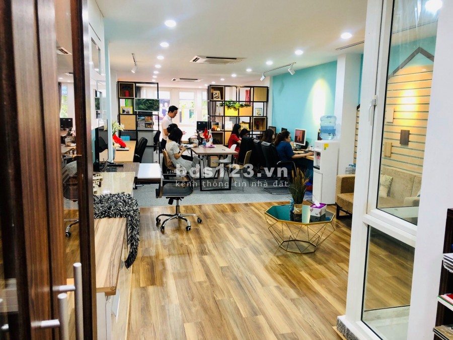 Giảm giá sau dịch Covid sàn diên tích 100m2, tại 201 Bà Triệu, Quận Hai Bà Trưng