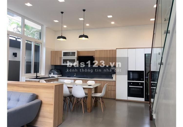 Cho thuê villa diện tích sử dụng 110m2 căn góc 2 mặt tiền thiết kế hiện đại trệt 2 lầu 4PN