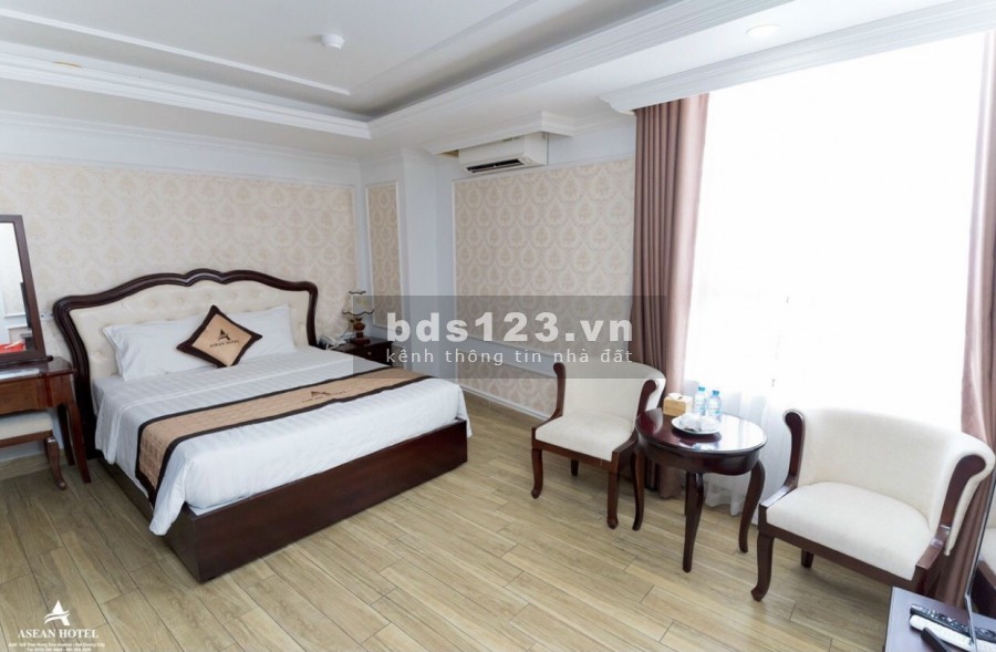 Bán 2 căn khách sạn Asean TP Hải Dương, dt 1000m2, vị trí cực đắc địa, 46 phòng, giá cực tốt