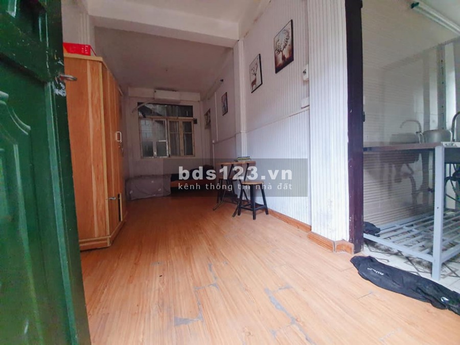 Siêu hiếm chỉ 3 tỷ sở hữu hộ khẩu Hàng Mã- Hoàn Kiếm 5 tầng dòng tiền 20tr/tháng.