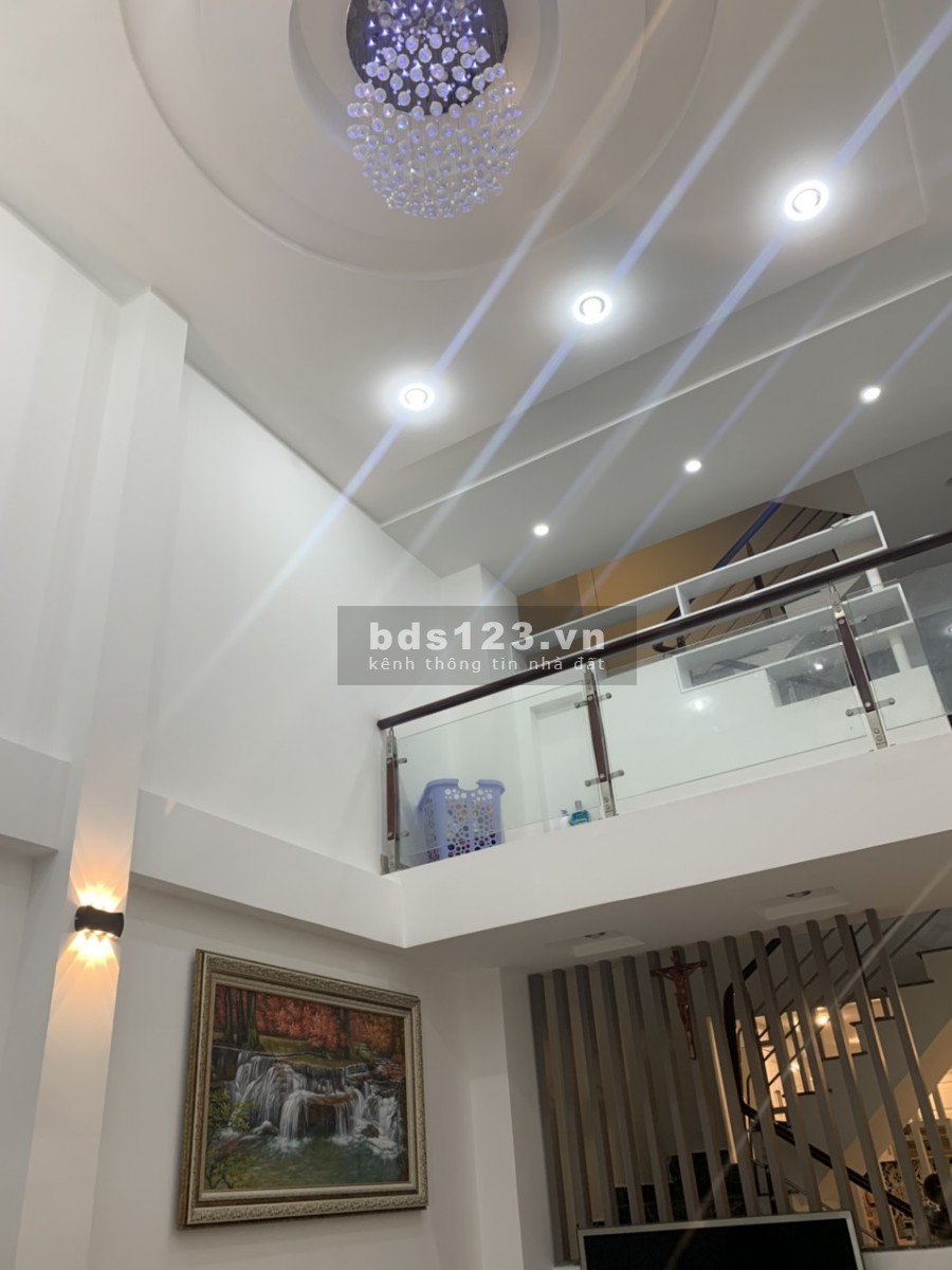 Cần bán gấp nhà mặt tiền đường số 6, Q. Bình Tân, diện tích 64m2, giá 7.5 tỷ