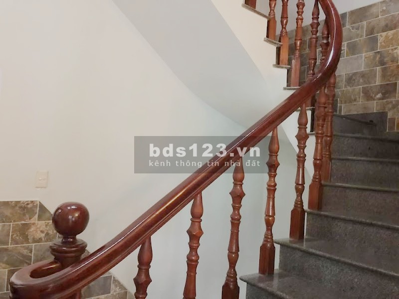 Bán nhà Lô góc 2 mặt HXT Nguyễn Giản Thanh, Quận 10, dt 77m2, 4 lầu, lh 0971243100