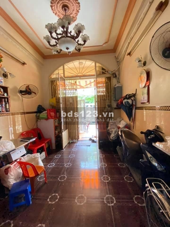 Bán Nhà Quận 10 đường Hòa Hảo kết cấu gồm 1 trệt 2 lầu diện tích 44m2 giá bán 7,8 tỷ