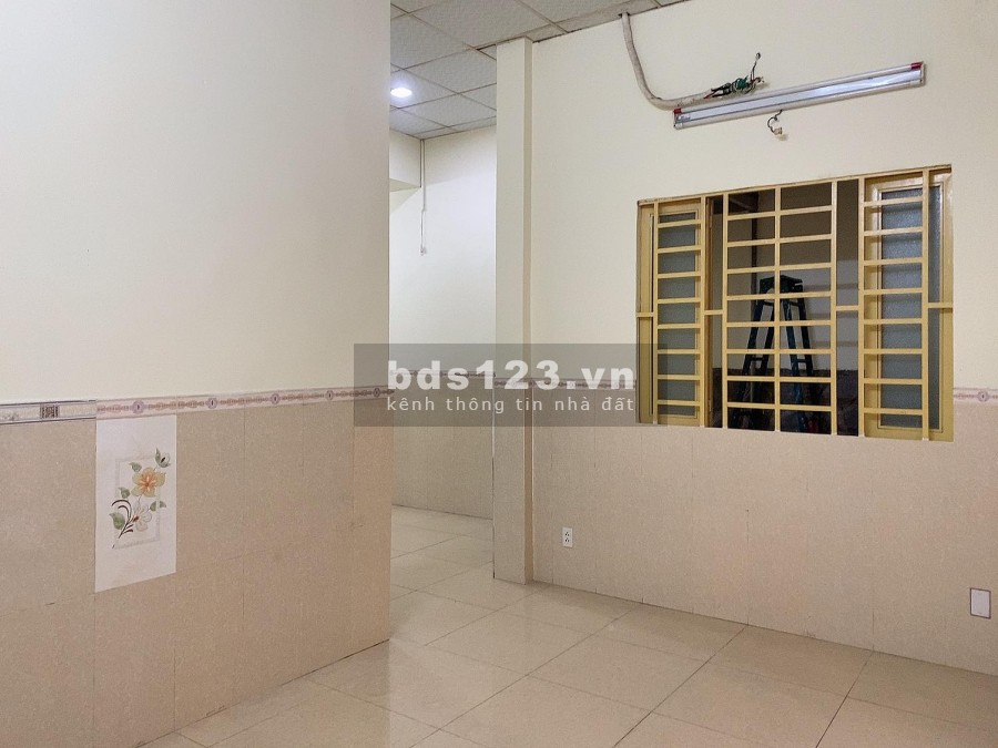 Bán nhà VIP Trường Chinh, Tân Bình diện tích sử dụng 75m2, 2 lầu, 3PN giá chỉ nhỉnh 5 tỷ