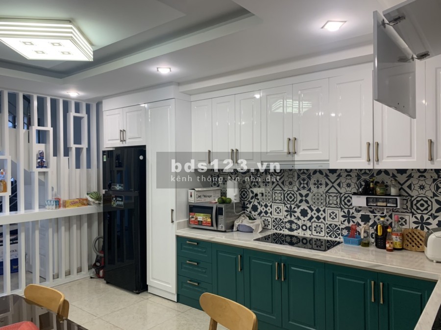 Cần bán gấp nhà mặt tiền đường số 6, Q. Bình Tân, diện tích 64m2, giá 7.5 tỷ