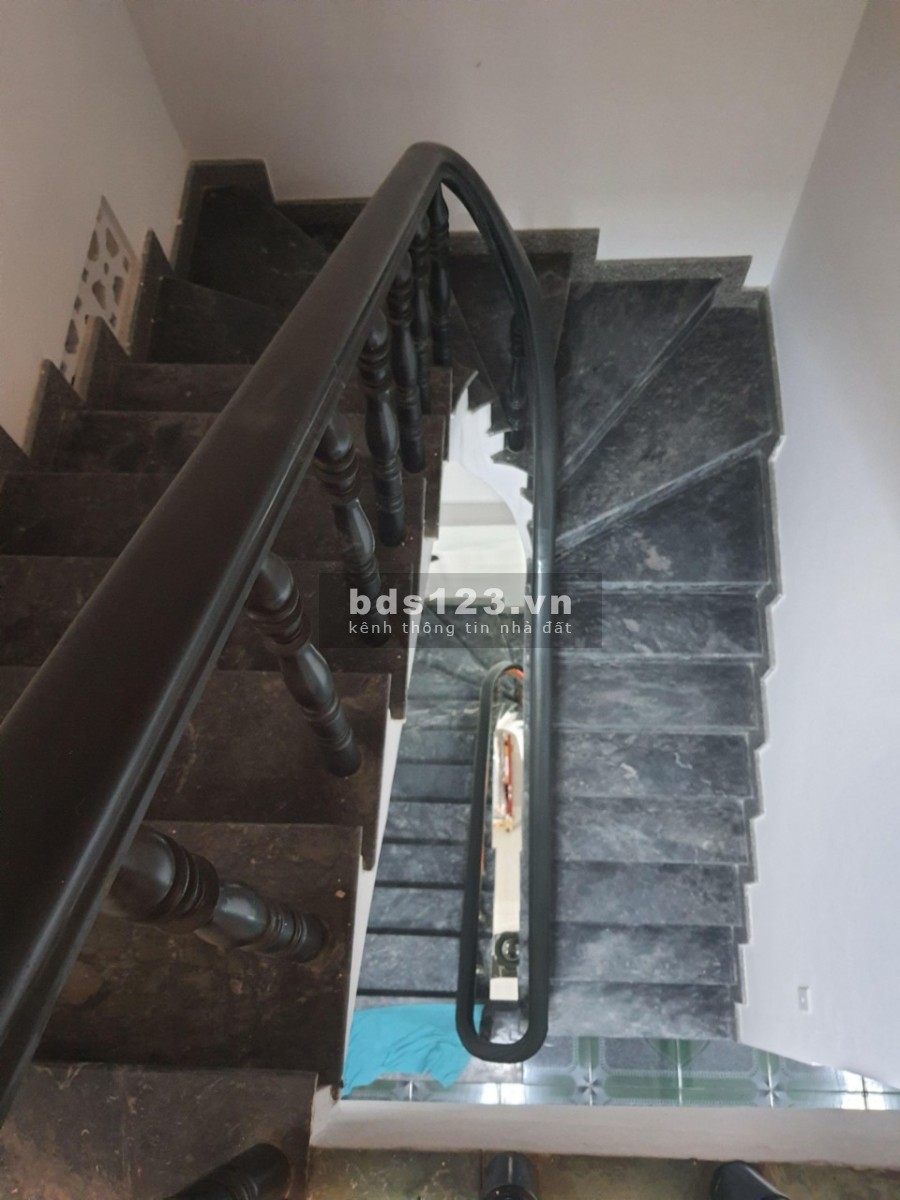 Bán nhà Gò Vấp, hẻm xe tải, 3 tầng đúc, diện tích 84m2, giá nhỉnh 7 tỷ, bê tông kiên cố