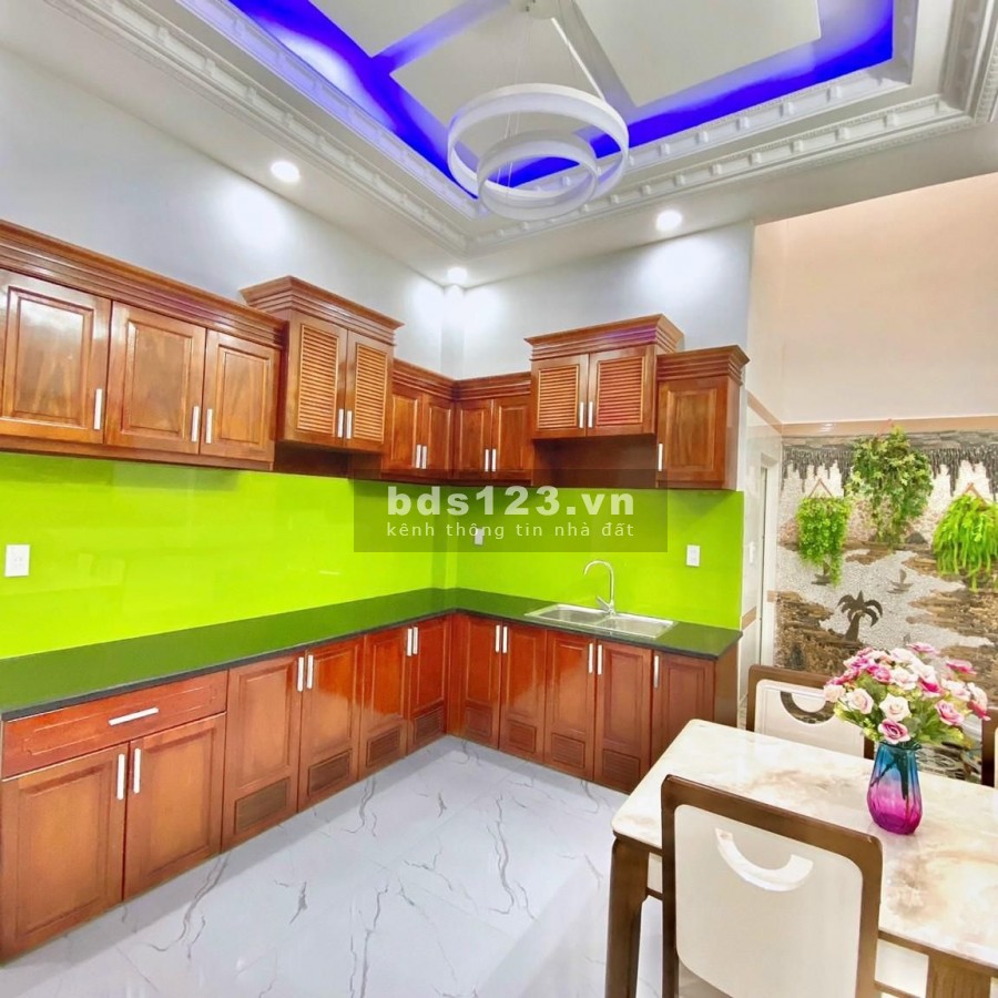Bán nhà hẻm xe hơi không ngập nước phường 14, Gò Vấp, 3 tầng, dt 56m2, sát mặt tiền, giá rẻ