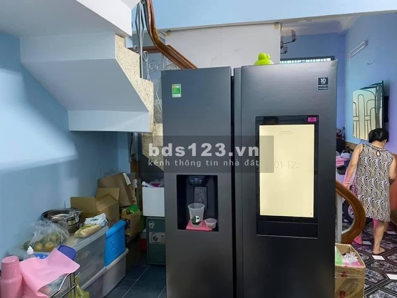Nhà hiếm 42 m2 Nguyễn Đình Chiểu, quận 3. Hơn 5 tỷ có 3 phòng ngủ.