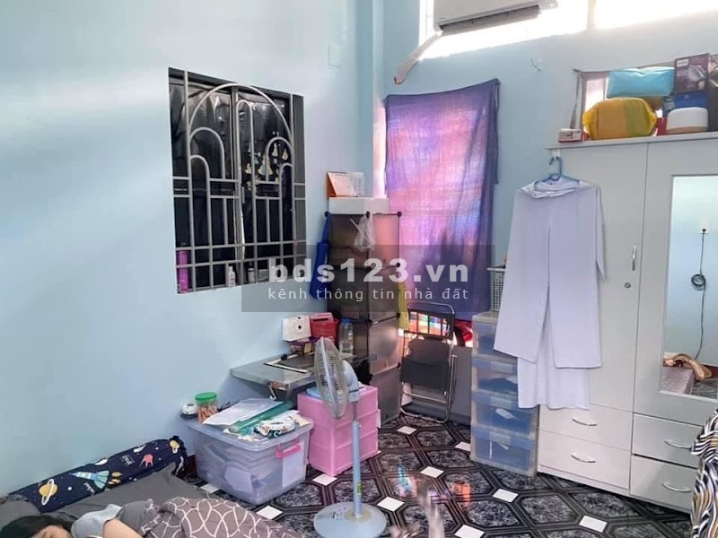 Nhà hiếm 42 m2 Nguyễn Đình Chiểu, quận 3. Hơn 5 tỷ có 3 phòng ngủ.