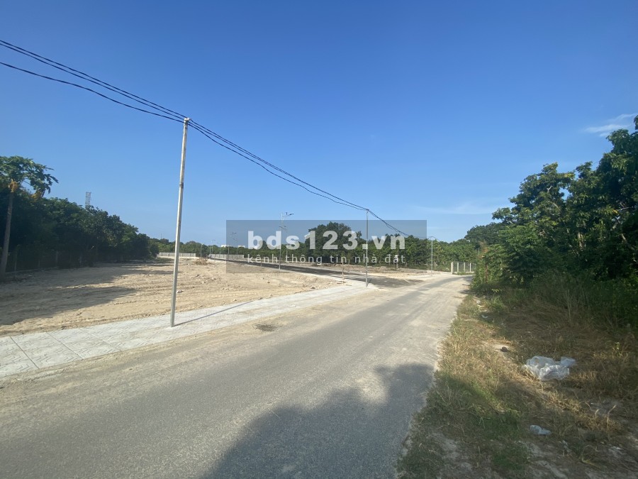 Dưới 1 tỷ bán nhanh đất Cam Thành Bắc full thổ, cách QL1A 500m, sổ đỏ trao tay