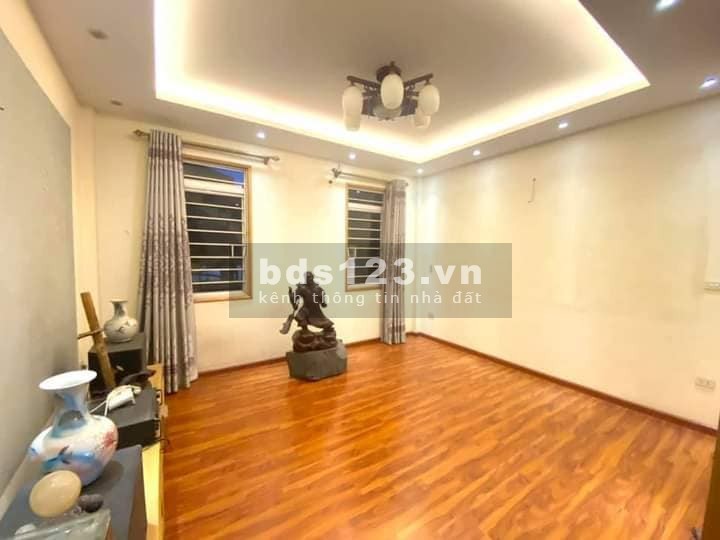 Nhà đẹp , Kinh doanh xịn .Đường Hoàng Mai, Quận Hoàng Mai, Hà Nội diện tích 50m2 giá 7.5 Tỷ