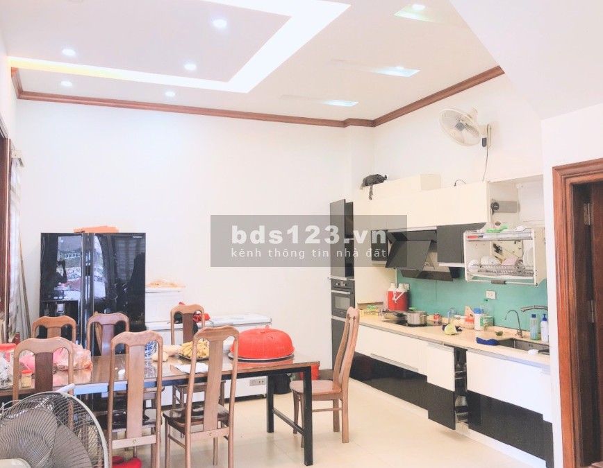Bán nhà Nam Từ Liêm, ô tô nội thất, an sinh đỉnh, dt 41m2, 5 tầng mặt tiền rộng, chỉ nhỉnh 4 tỷ