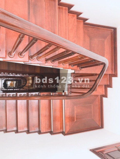Bán nhà Nam Từ Liêm, ô tô nội thất, an sinh đỉnh, dt 41m2, 5 tầng mặt tiền rộng, chỉ nhỉnh 4 tỷ
