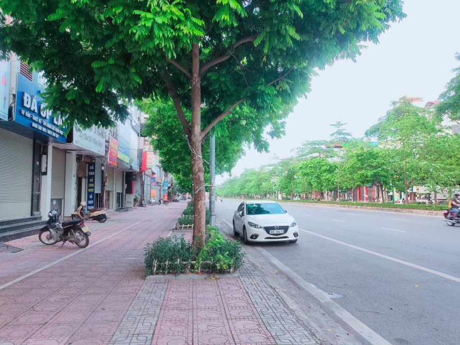 Bán nhà mặt phố Ngô Gia Tự, Long Biên, lô góc kinh doanh diện tích 40m2, 5 tầng, mt 4m
