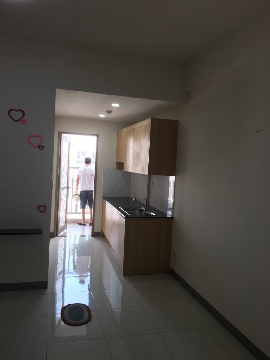 Chính chủ cần cho thuê căn hộ chung cư Sky 9, Quận 9, DT 62m2 Lầu 15 view thoáng đẹp
