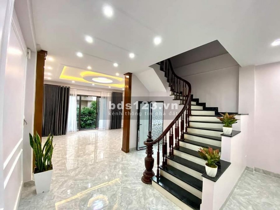 Bán Nhà Gần Mặt Phố Nguyễn Văn Lộc, Hà Đông, diện tích 40m2, 5 tầng, giá bán 8.7 tỷ