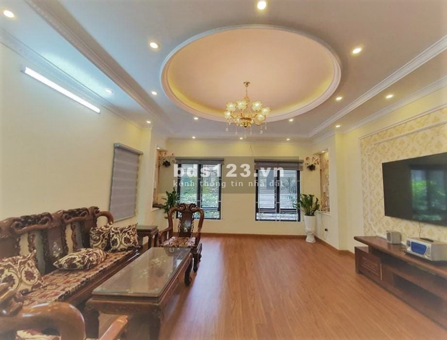 Mặt phố Nguyễn Khang - Cầu Giấy, dt 55m, mt 5.8m kinh doanh, thông sàn, giá 10 tỷ 8