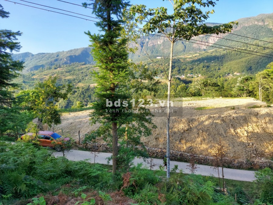 Bán đất 1200m2 Y Tý- Sa Pa 2 ở thôn du lịch Văn hóa Sín Chải - Liên hệ 0822356688.