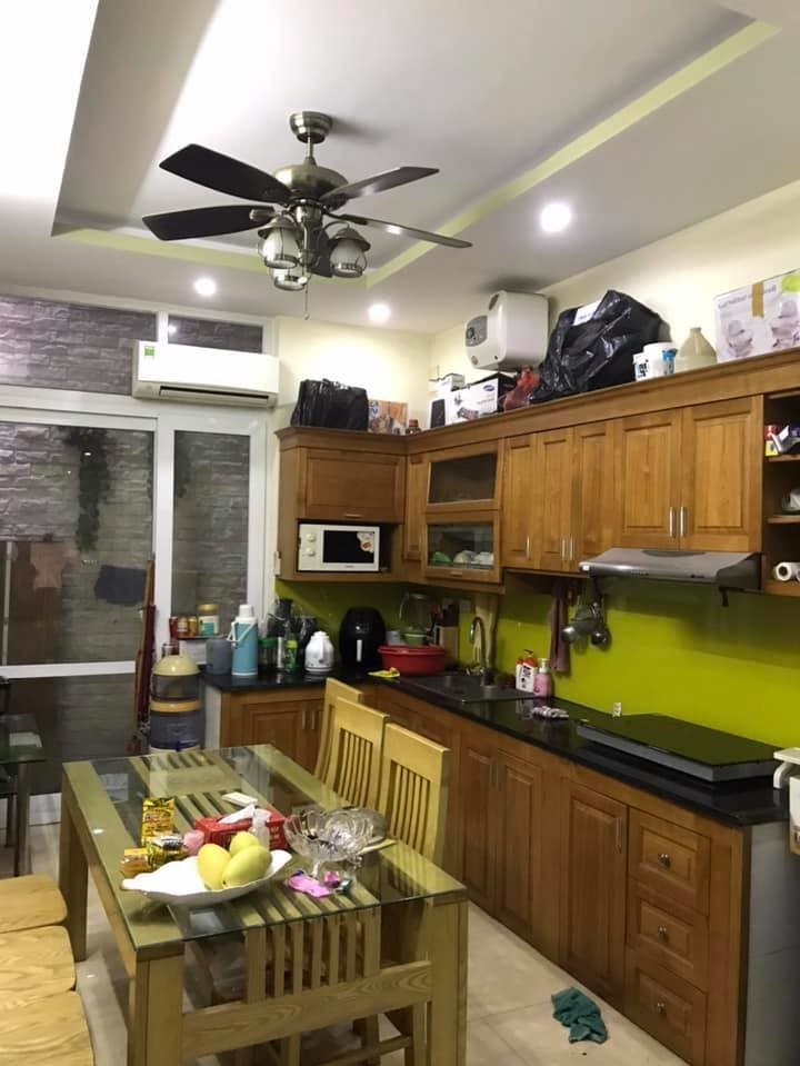 Phân lô ô tô đỗ cửa, ngõ 545 Vũ Tông Phan, Thanh Xuân, dt 55m2 4 tầng, giá 5.2 tỷ, lhcc