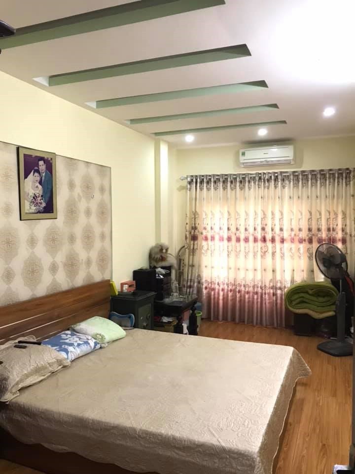 Phân lô ô tô đỗ cửa, ngõ 545 Vũ Tông Phan, Thanh Xuân, dt 55m2 4 tầng, giá 5.2 tỷ, lhcc