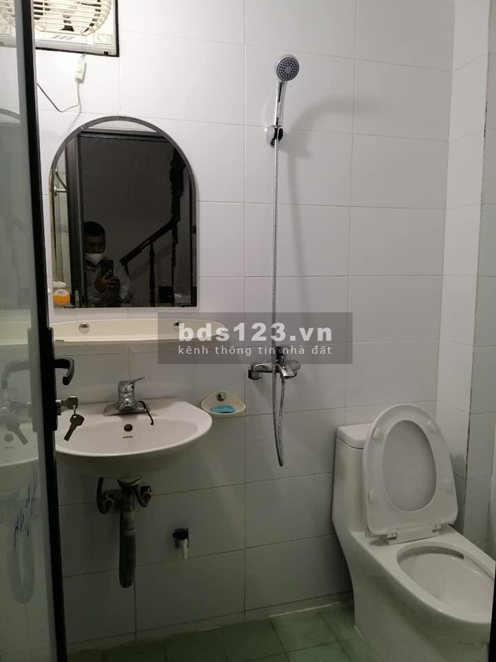 Bán nhà ngõ Mai Hương Quận Hai Bà Trưng dt 34m2, 4 tầng giá 3x tỷ, nhà đẹp ở ngay
