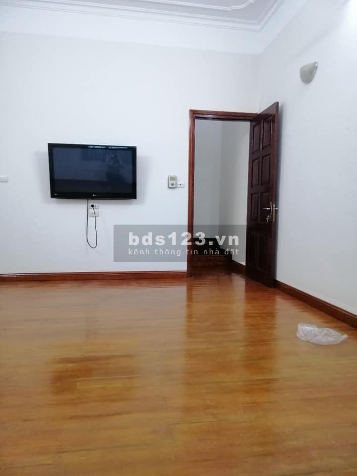 Bán nhà ngõ Mai Hương Quận Hai Bà Trưng dt 34m2, 4 tầng giá 3x tỷ, nhà đẹp ở ngay