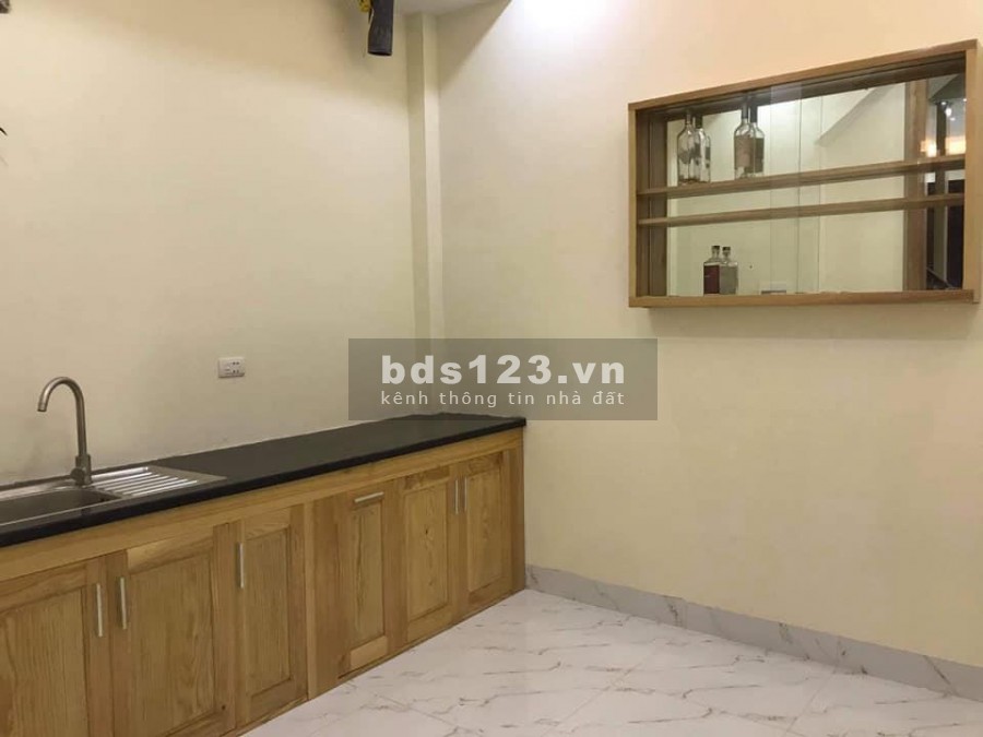 Bán nhà Mễ trì, mới xây gần ô tô, diện tích sử dụng 30m2 giá bán 3.05 tỷ, sẵn sổ giao dịch