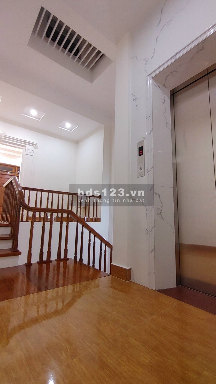 Bán nhà 4 tầng mặt phố KĐT An Phú, TP HD, diện tích 67.5m2, mt 4.5m, 4 ngủ, gara, đường 13.5m