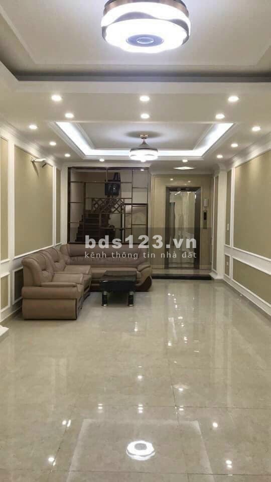 Bán nhà nguyên căn lô góc ô tô vào trong nhà, vỉa hè rộng, khu đô thị Mậu Lương