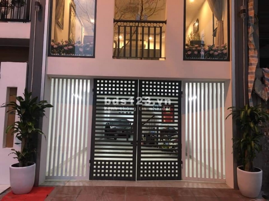 Biệt thự cao cấp hồ Bề Đề, gara 3 ô tô 7 chỗ, dt 95m2, 6 tầng, thang máy, giá chỉ 11.3 tỷ