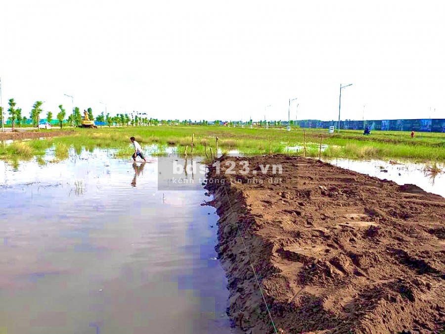 Còn trống đất nền cần bán giá tốt đầu tư, có sổ sẵn, đất thổ cư 100%, liên hệ 0949177760
