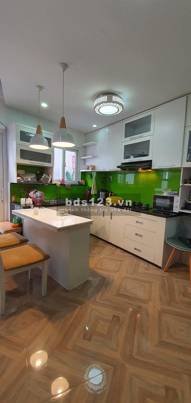 Gò Vấp Nguyễn Thái Sơn siêu phẩm 4 tầng bề ngang khủng 6.5x6 giá 5.2 tỷ lh 0969476617