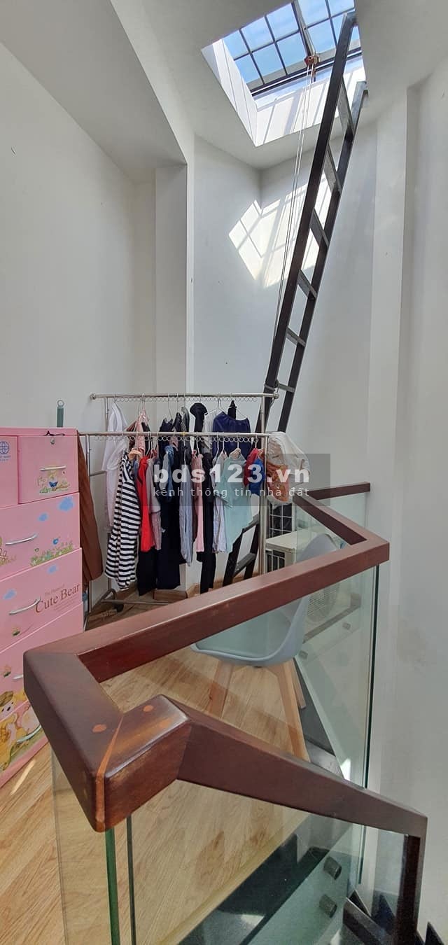 Gò Vấp Nguyễn Thái Sơn siêu phẩm 4 tầng bề ngang khủng 6.5x6 giá 5.2 tỷ lh 0969476617