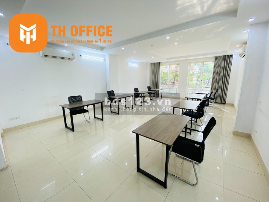 Chính chủ cho thuê VP tại 64/360 Xã Đàn diện tích 70m2 giá chỉ 13tr/th đã có sẵn bàn ghế