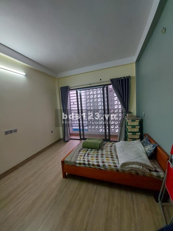 Nhà Siêu rẻ phố Vũ Tông Phan, Thanh Xuân dt 43m2, 5 tầng, mặt tiền 4m giá bán 3tỷ1