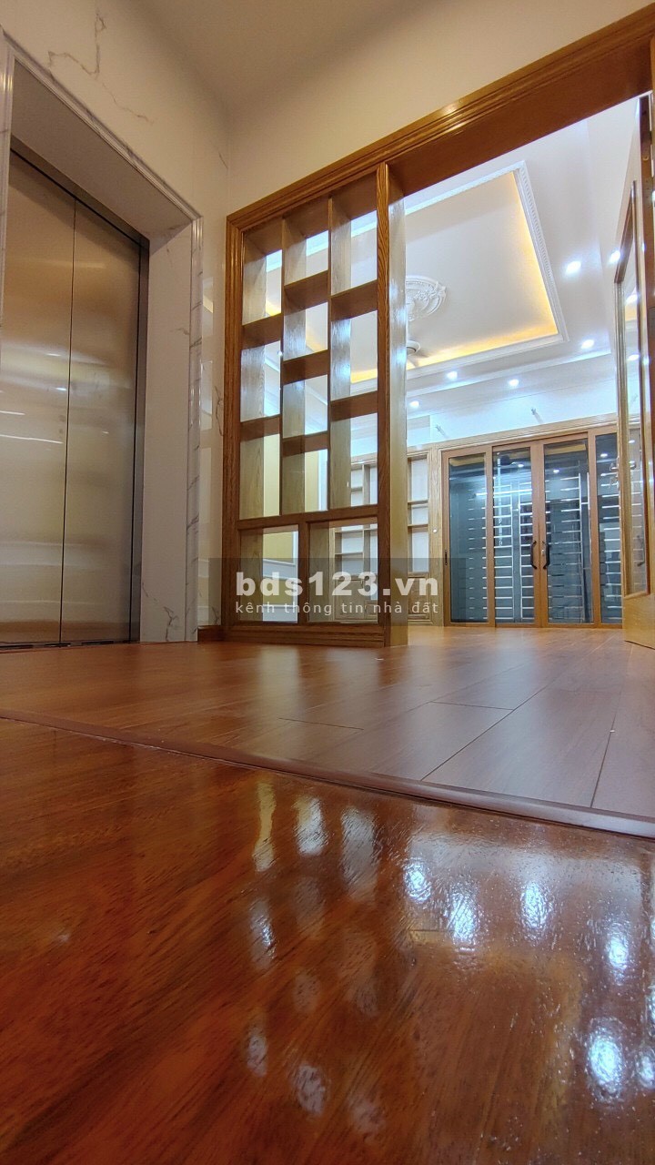 Bán nhà 4 tầng mặt phố KĐT An Phú, TP HD, diện tích 67.5m2, mt 4.5m, 4 ngủ, gara, đường 13.5m