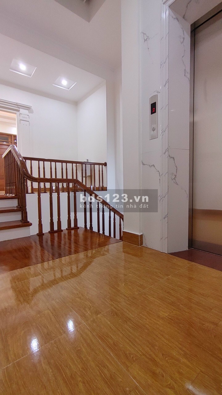 Bán nhà 4 tầng mặt phố KĐT An Phú, TP HD, diện tích 67.5m2, mt 4.5m, 4 ngủ, gara, đường 13.5m