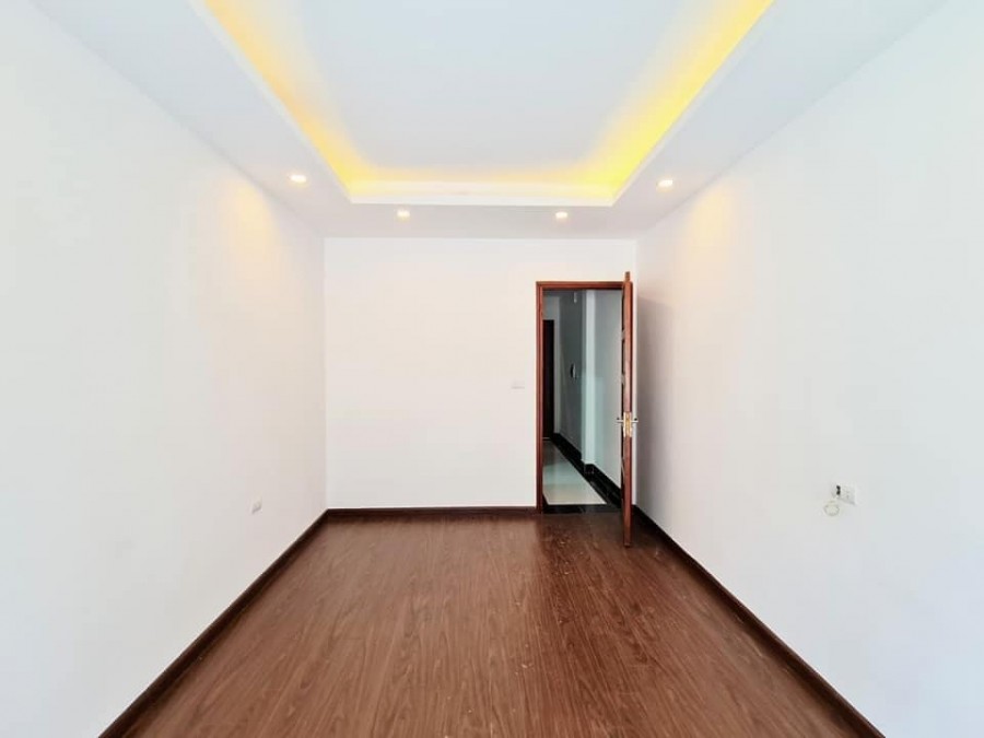Bán nhà mặt ngõ 39 Phạm Tuấn Tài Cầu Giấy PLO Ô tô KD 50Mx5T 14.6Tỷ 0902224679