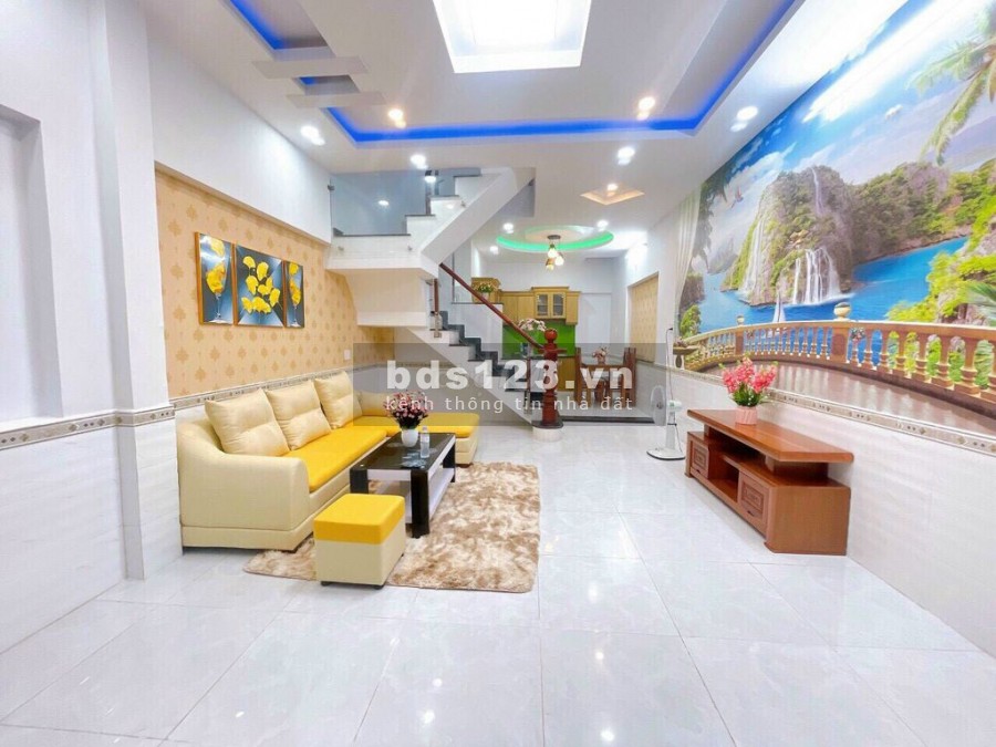 Bán gấp nhà Tô Hiến Thành Quận 10, diện tích sử dụng 70m2 dưới 100 triệu/m2