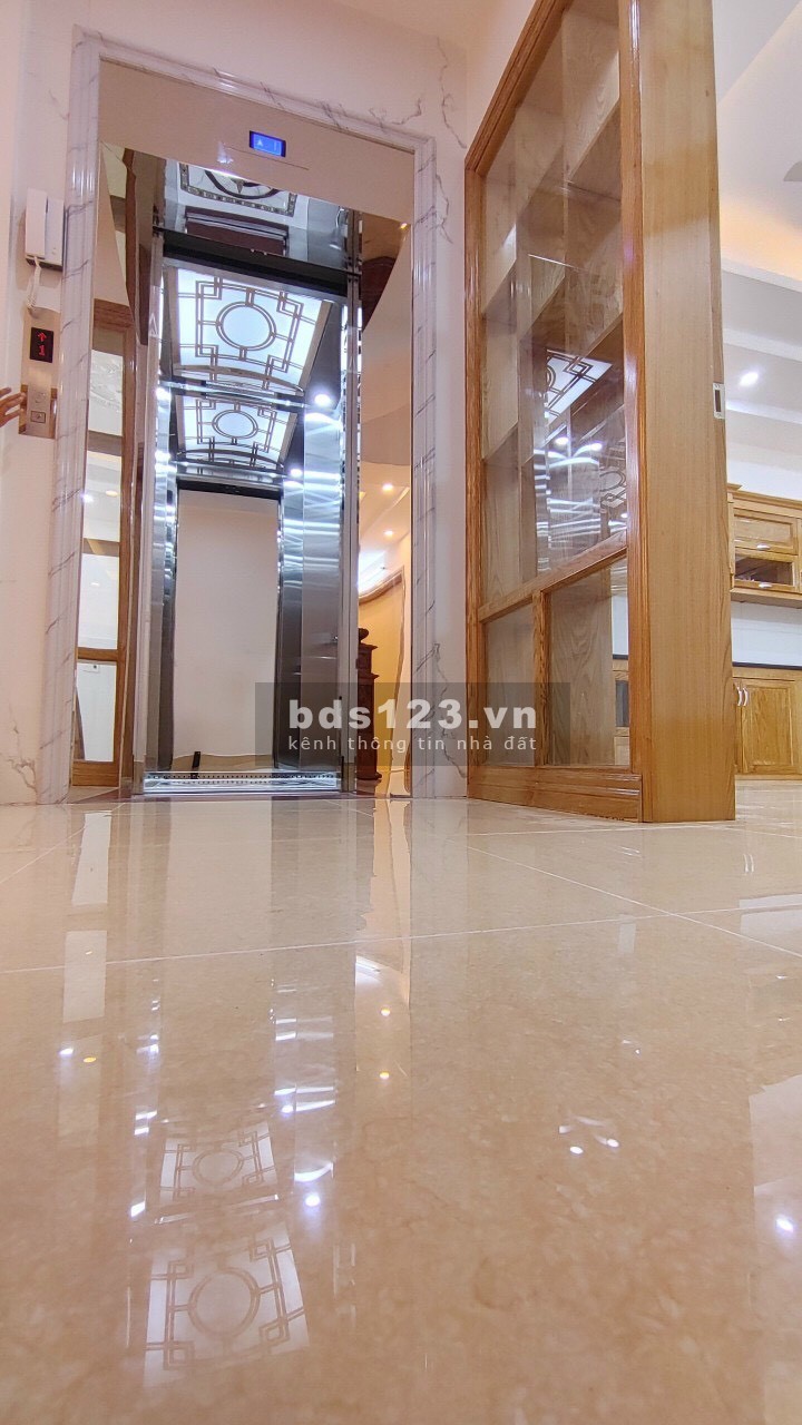 Bán nhà 4 tầng mặt phố KĐT An Phú, TP HD, diện tích 67.5m2, mt 4.5m, 4 ngủ, gara, đường 13.5m