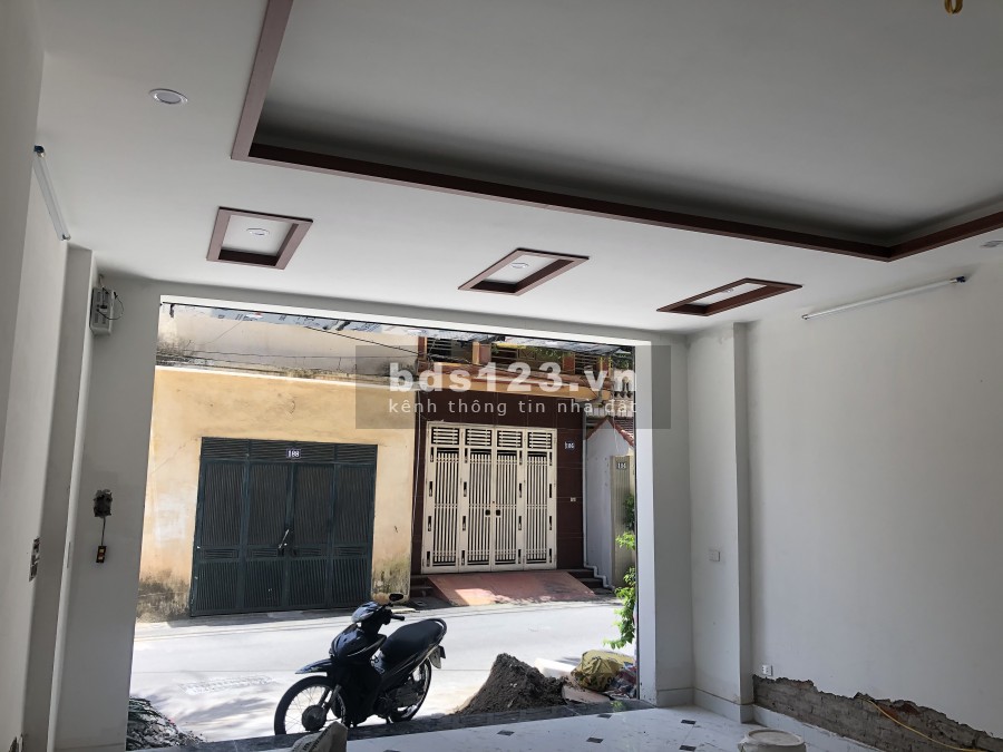 Trung tâm Quận Hoàng Mai, bán nhà mới dt 72m2, thang máy ô tô đỗ cửa giá nhỉnh 10 tỷ