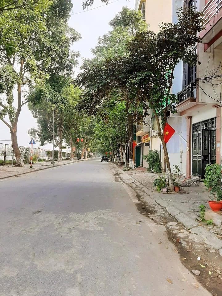 Bán nhà phố Tây Trà - Hoàng Mai dtsd 35m2, 4 tầng, view hồ, kinh doanh, giá chỉ 4.9 tỷ