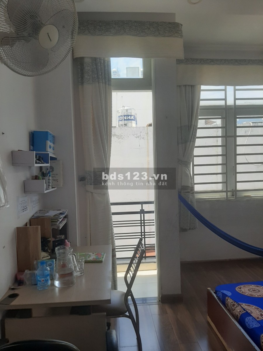Cho thuê nhà hẻm Thống Nhất, P11, Gò Vấp, 5x10m, 1 trệt, 3 lầu, 10 triệu/tháng