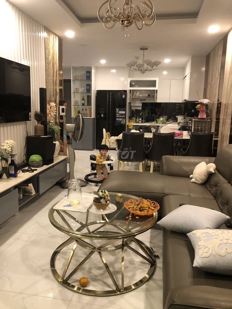 Dịch thua lỗ bán căn hộ 85m 3pn Gaden Gate - PN, giá bán 5.38 tỷ, liên hệ 0901555567